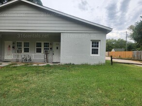 Building Photo - 1813 Woodland N