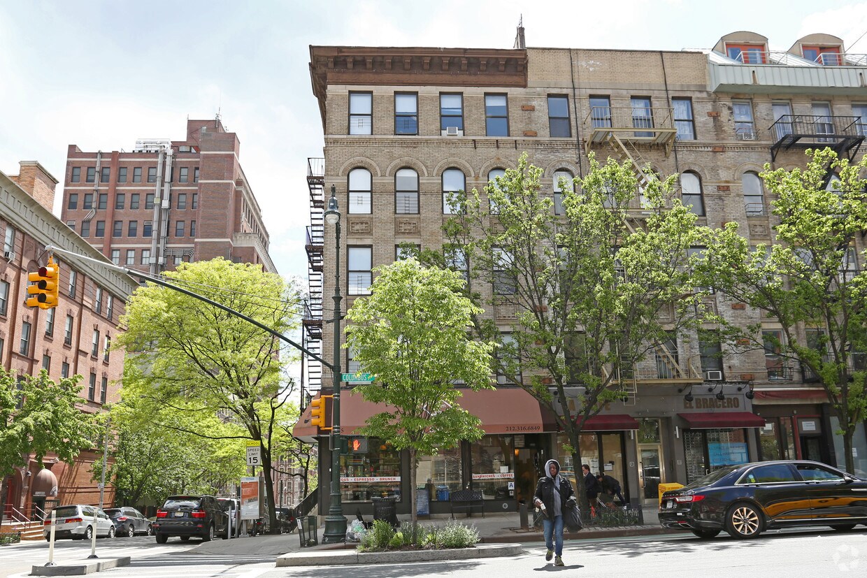 Building Photo - 975 Columbus Ave
