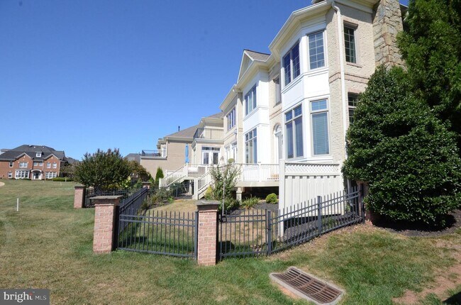 Building Photo - 18377 Eagle Point Square