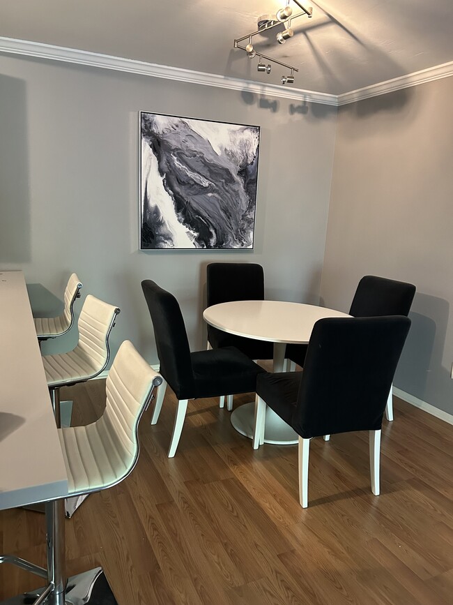 Building Photo - 311 Woodland Vlg