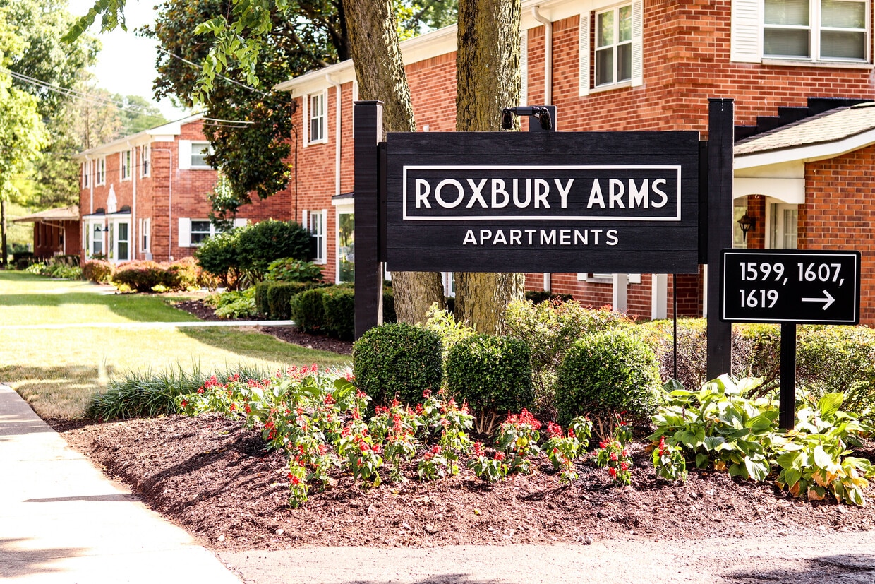 Roxbury Arms Apartments - Roxbury Arms