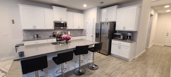 Building Photo - 116 Limonite Ln