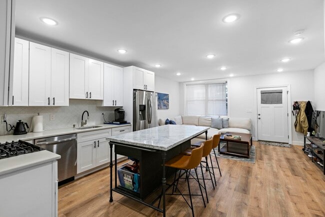 Foto del edificio - 71 BEACON Ave