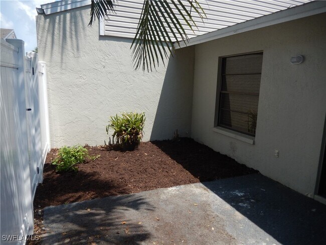 Building Photo - 1416 SW 50th St