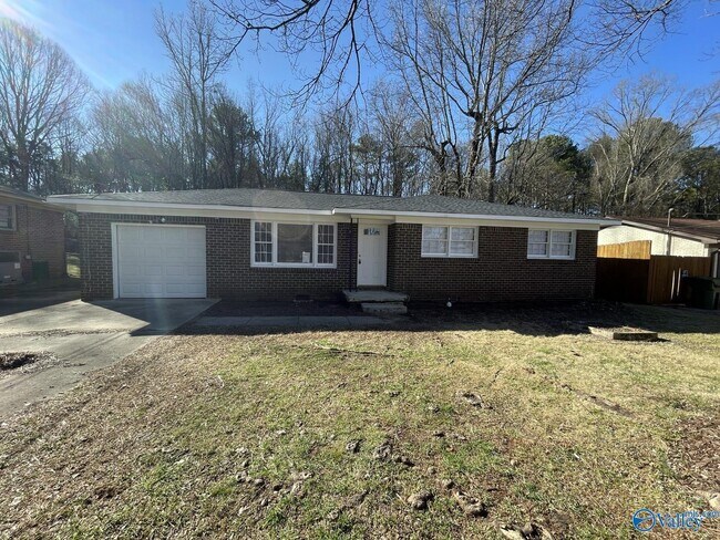 Building Photo - 4708 Lumary Dr NW