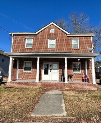 Building Photo - 810 2nd Ave