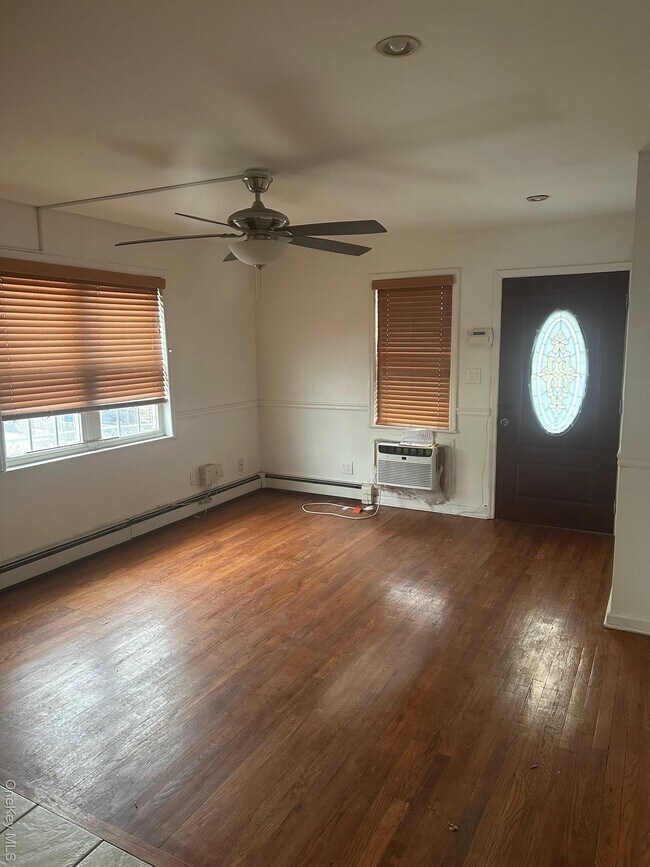 Building Photo - 131-04 140th St