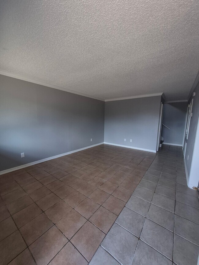 Foto del edificio - 738 Coolwood Dr