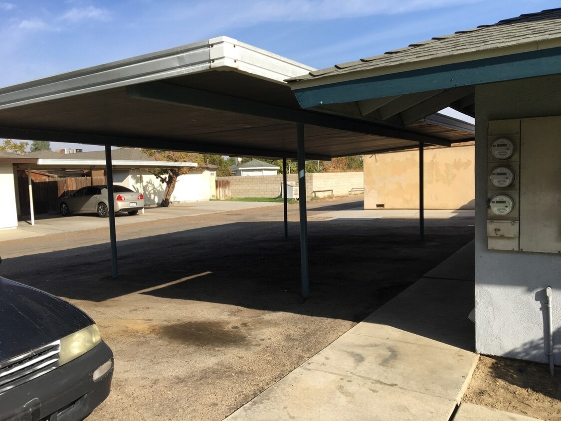 Foto del edificio - 4704 Planz Rd