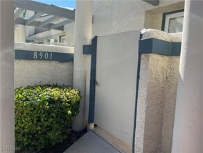 Building Photo - 8901 Antioch Way