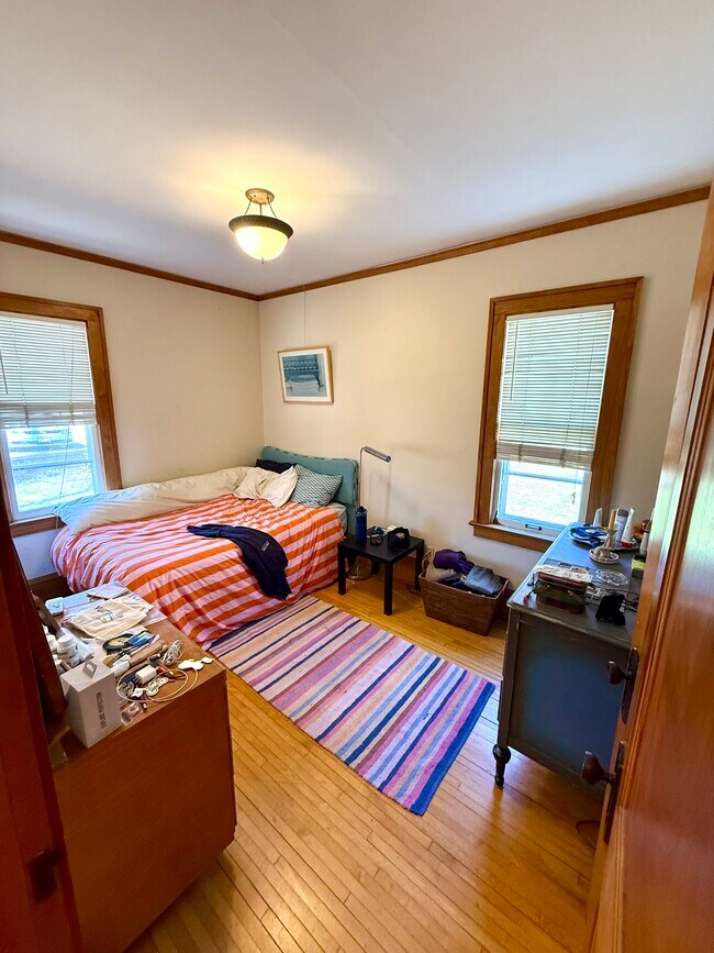 Foto del edificio - 3218 Bryant Ave S