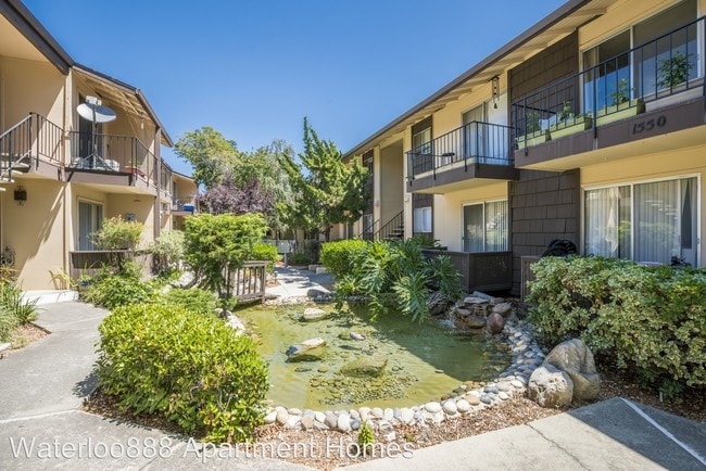 Building Photo - 1470-1478 English Dr