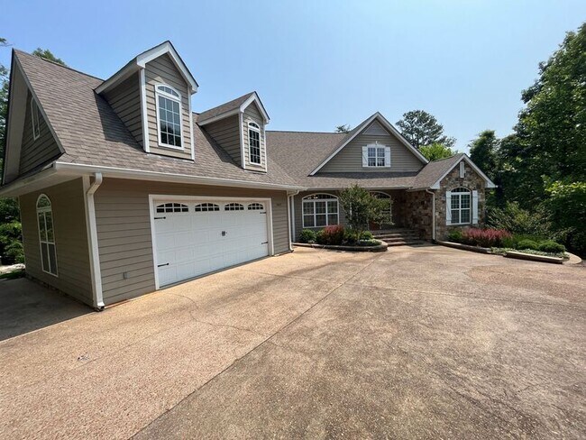 Building Photo - 9537 Owl Gap Ln