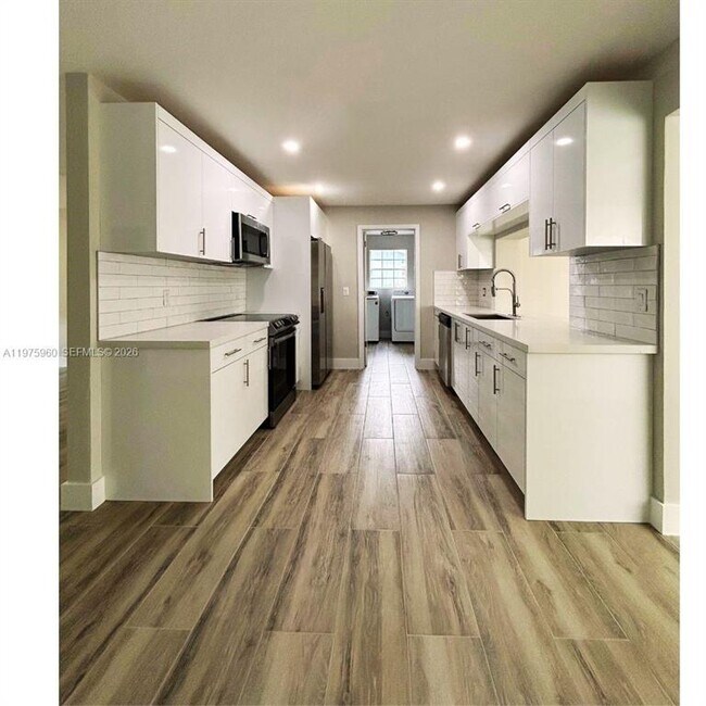 Foto del edificio - 5032 SW 94th Ave