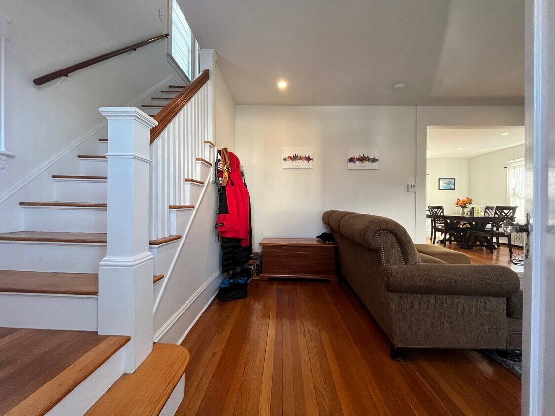 1 Blackwell Pl, Newport, RI 02840 House Rental in Newport, RI