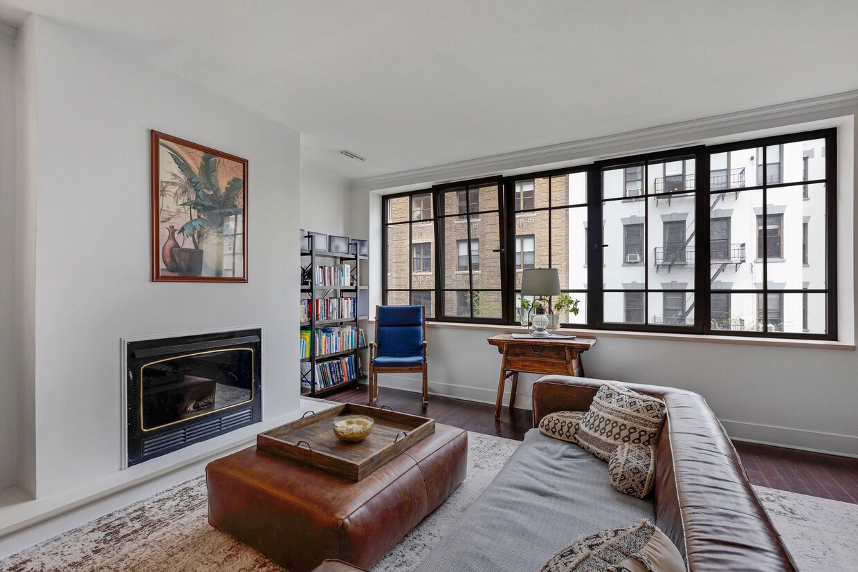 Primary Photo - 238 W 108th St