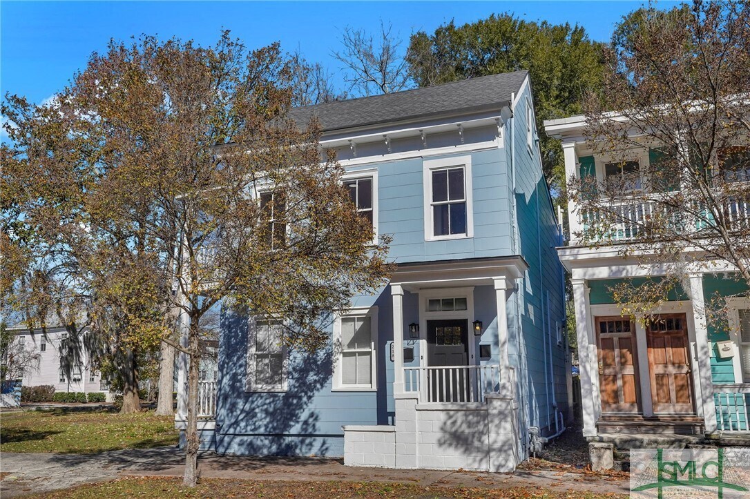 Primary Photo - 218 W Anderson St