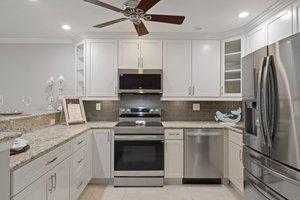 Building Photo - 5045 Pelican Dr