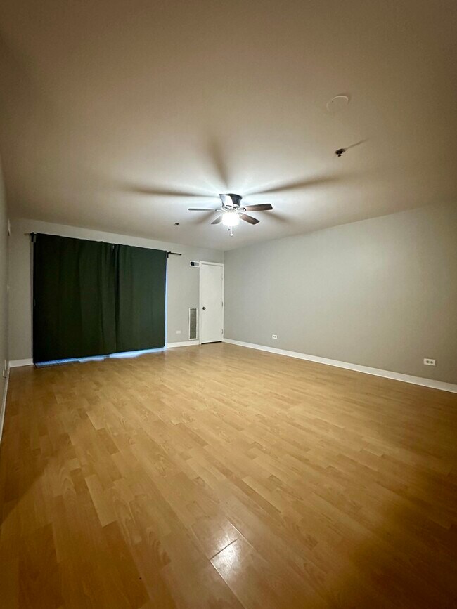 Foto del edificio - 3255 Kirchoff Rd