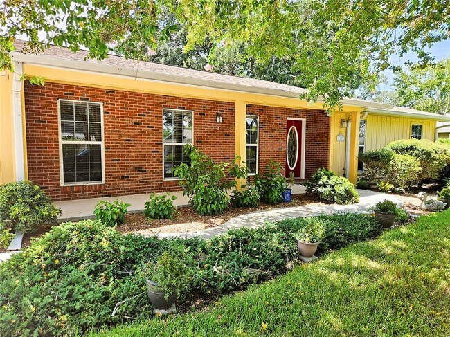 Foto del edificio - 1311 Glenview Ln