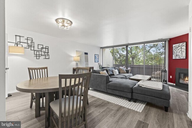 Foto del edificio - 2216 S Quincy St