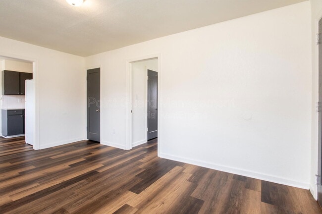 Building Photo - 1301 E Mount Vernon St