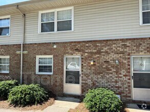 Building Photo - 610 S Boddie St