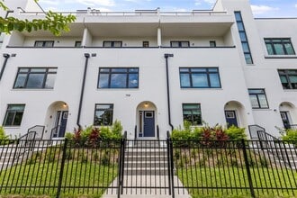 Building Photo - 758 Highland Ave