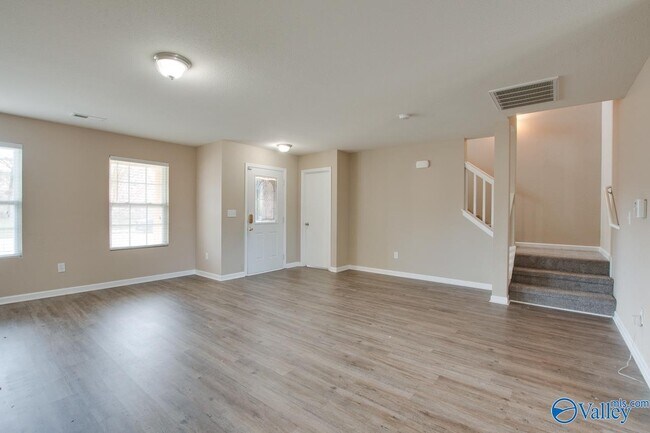 Foto del edificio - 230 Laramie Circle