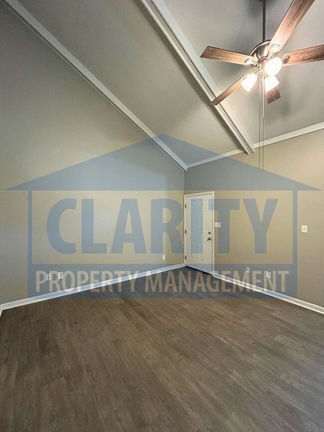 Foto del edificio - 4808/4810 Charwood Trail NW