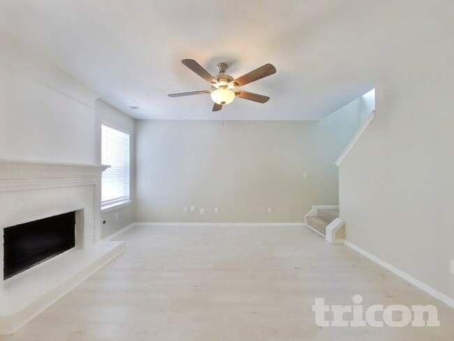 Building Photo - 1951 Hidden Valley Dr SW