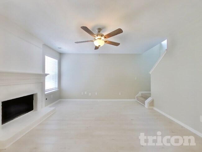 Foto del edificio - 1951 Hidden Valley Dr SW