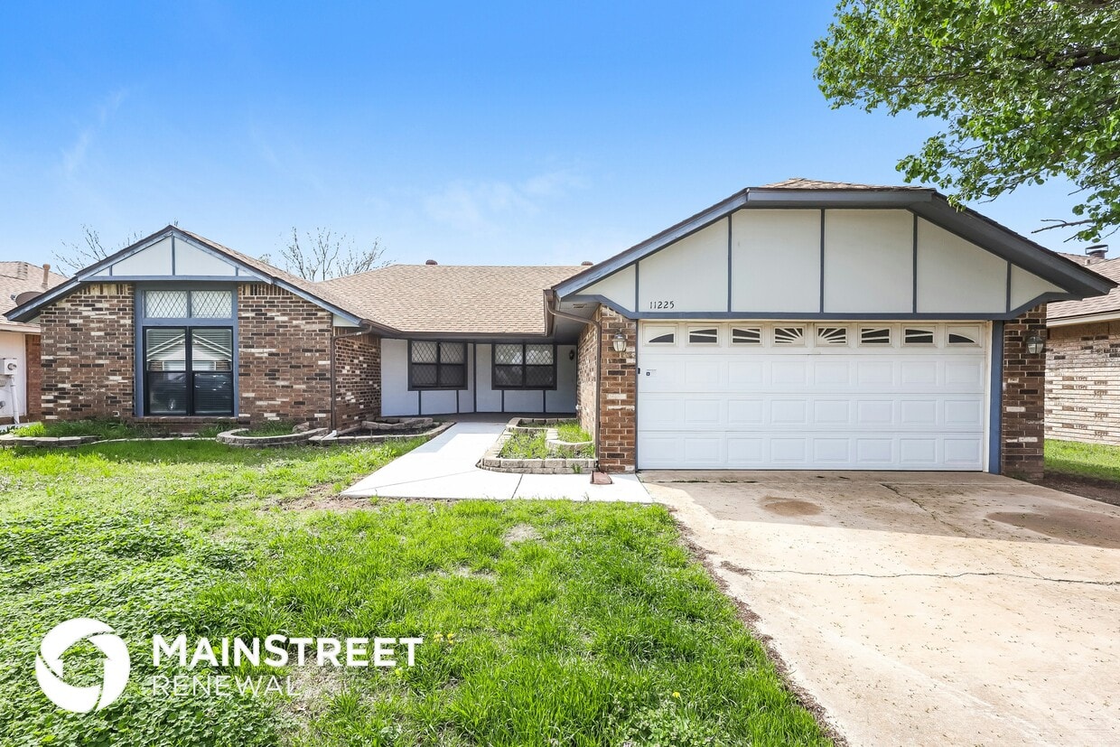 Primary Photo - 11225 Cimarron Dr