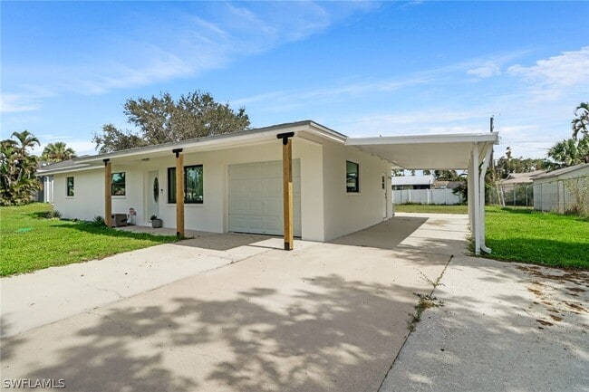 Building Photo - 18659 Sarasota Rd