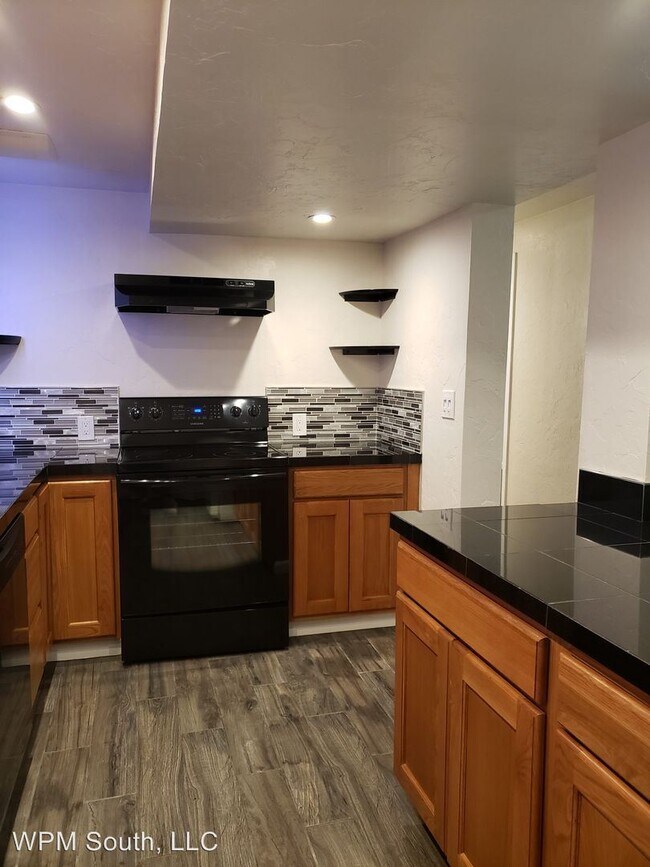 Foto del edificio - 2 br, 1 bath House - 30212 7th Ave S