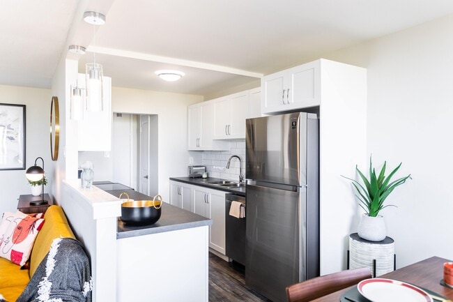 Interior Photo - Royal Oak Terrace