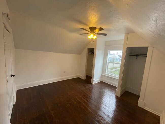 1st Bedroom - 311 E Melendy St