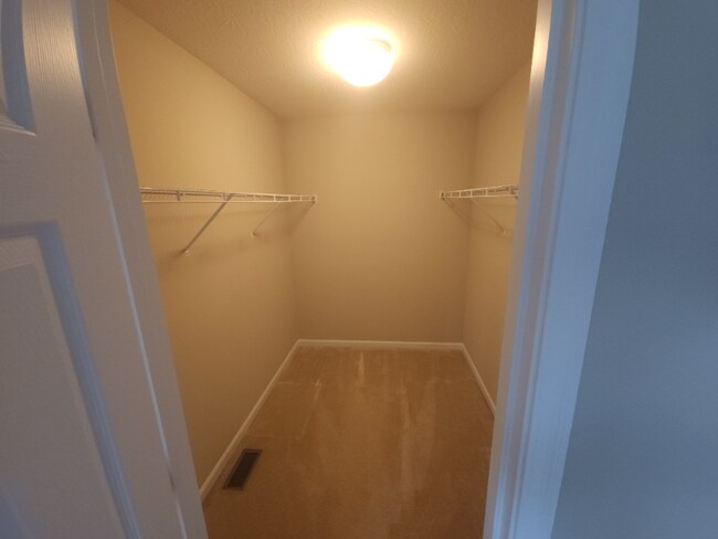 Building Photo - 473 Harrison Woods Ct