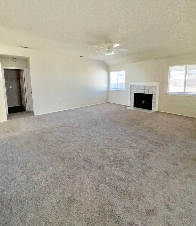 Foto del edificio - AVAILABLE SOON !