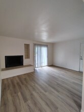 Building Photo - 600 Reusens Rd