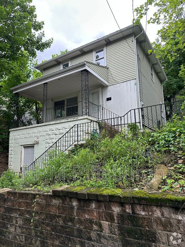 Building Photo - 1721 Scott St