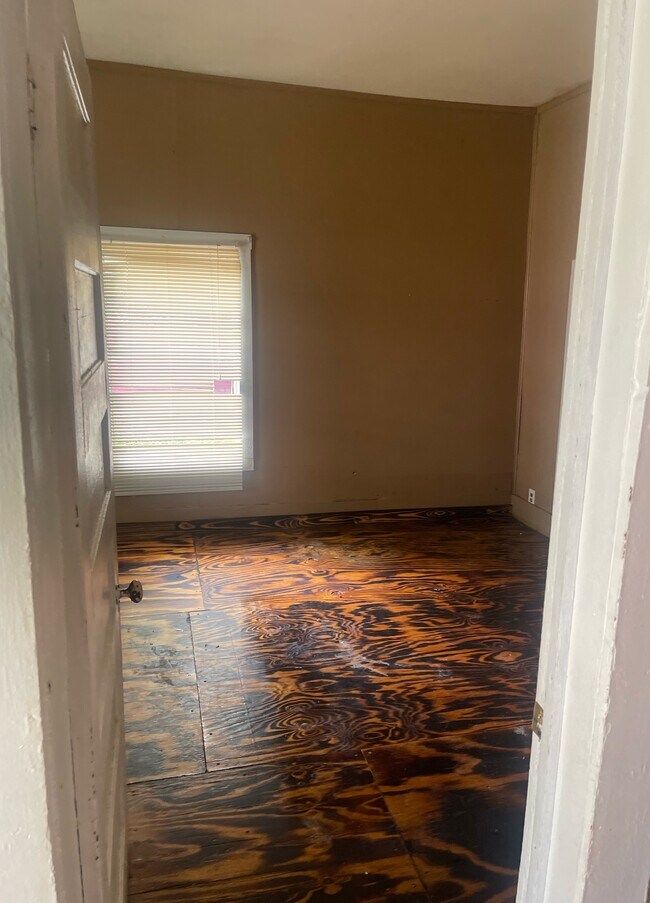 Foto del edificio - 503 Boone St