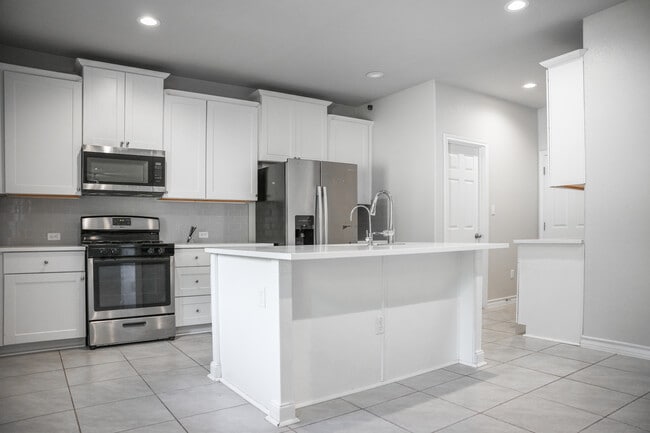 Foto del edificio - 341 Mary Max Cir