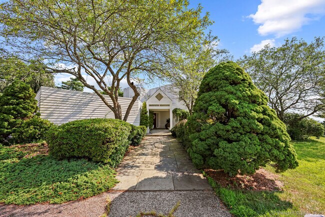 Foto del edificio - 130 Ferncliff Dr