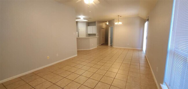 Building Photo - 8617 Talyne Chaise Cir