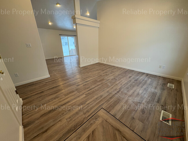 Foto del edificio - 2980 Oakhaven Cir