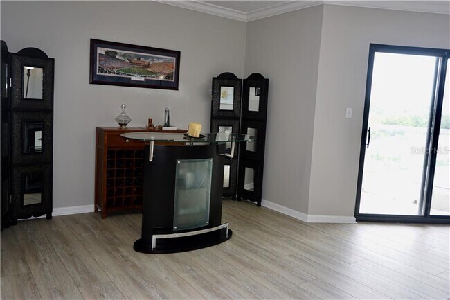 Foto del edificio - 1050 Longboat Club Rd