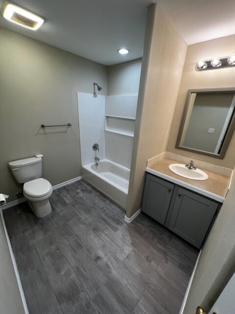 Foto del edificio - 512 Walnut Hill Rd