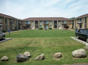 Primary Photo - 2125 Camelot Dr