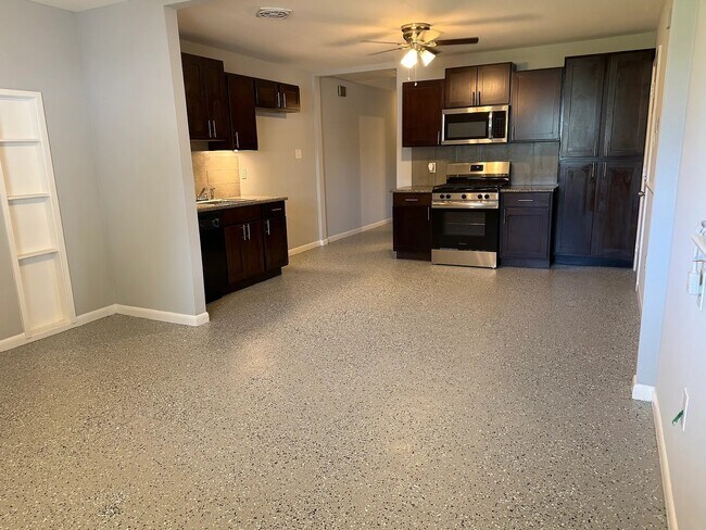 cocina - 732 Arnold Ave